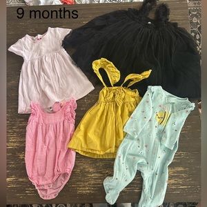 Bundle of baby girl clothes size 9 months